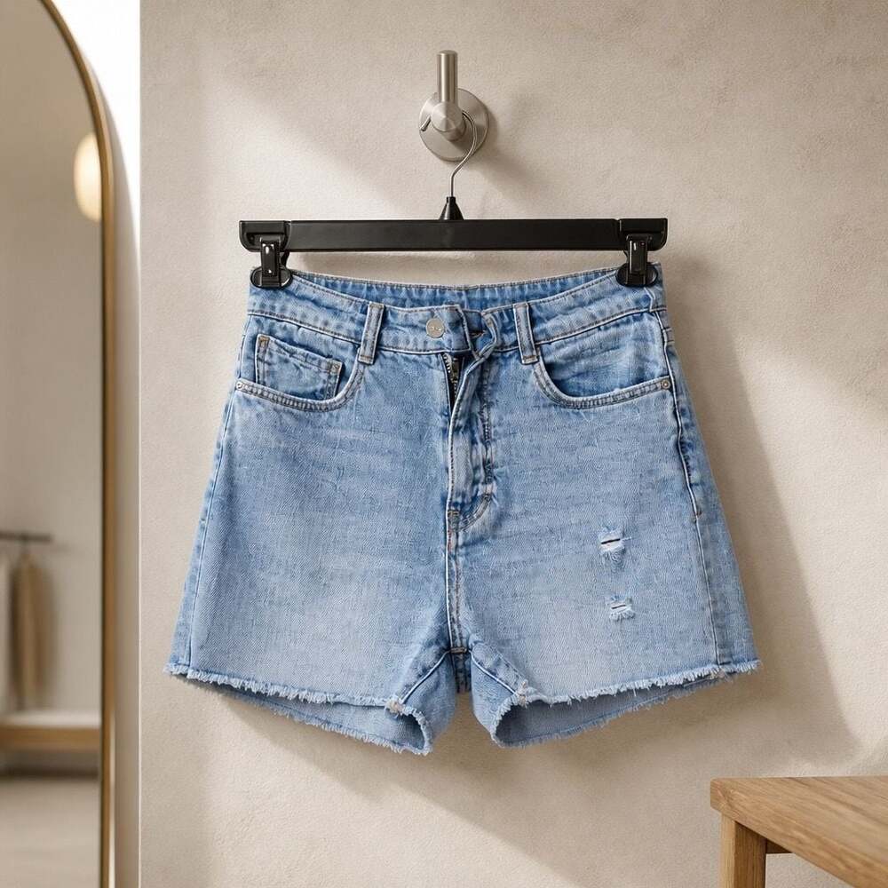 Anthropologie Pilcro Women's Size 25 Distressed Raw Hem Denim Shorts #443